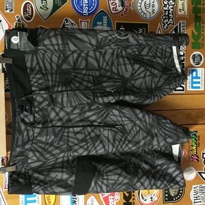 Volcom Swim Trunks Size 38 NWT